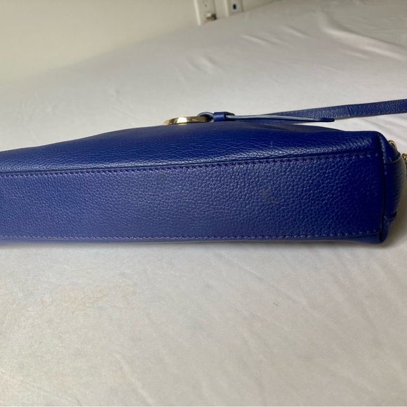 Ri2K crossbody. use as a clutch. electric-blue halfmoon. - Picture 6 of 12